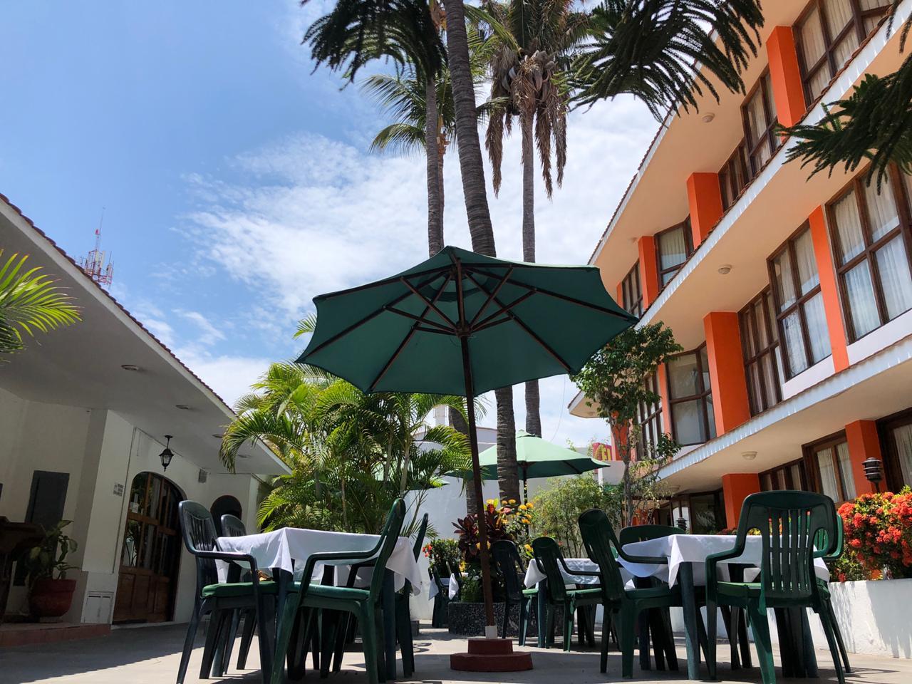 Hotel Pez Vela Manzanillo Exterior photo