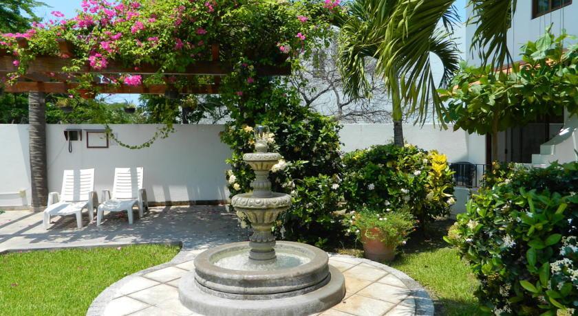 Hotel Pez Vela Manzanillo Exterior photo